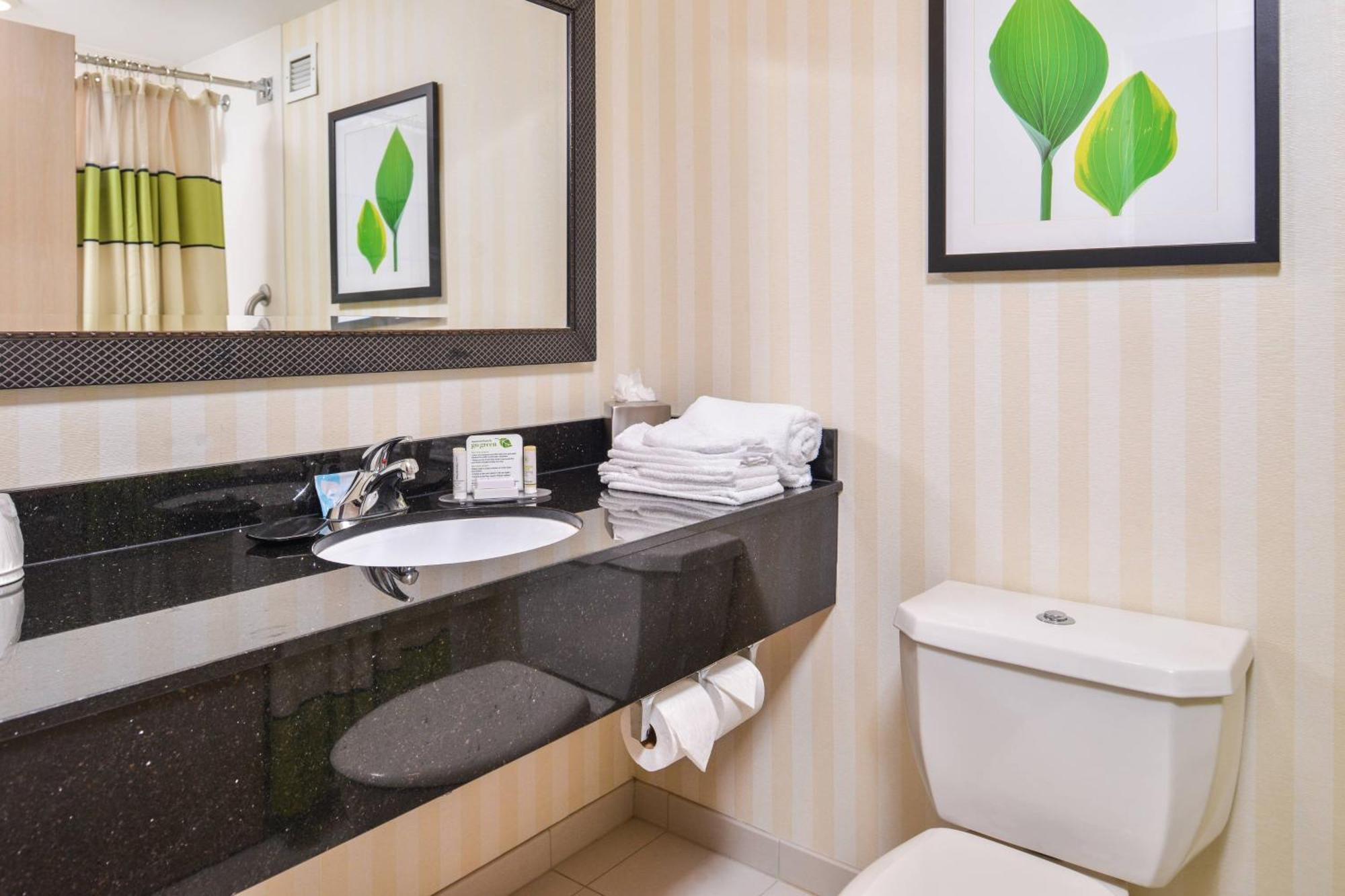Fairfield Inn Corning Riverside Екстер'єр фото